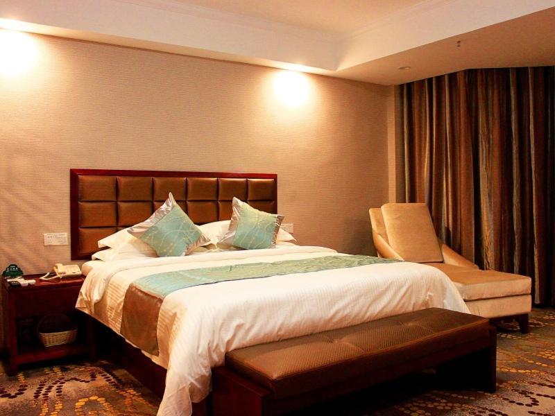 Greentree Inn Jiangxi Jindezhen People Square Jindin Business Hotel Jingdezhen Zewnętrze zdjęcie